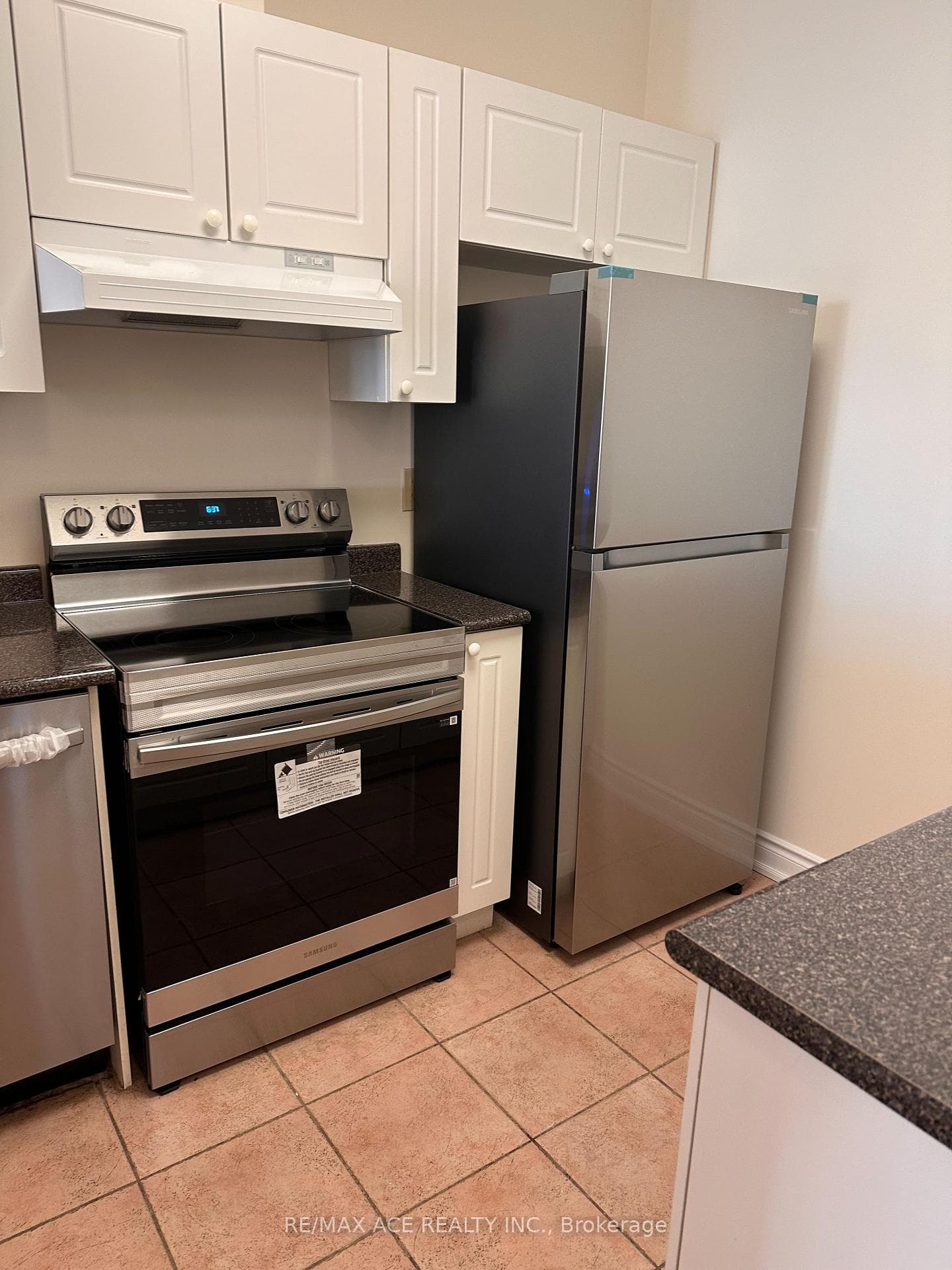 10 Gateway Boulevard Unit 306 photo 3