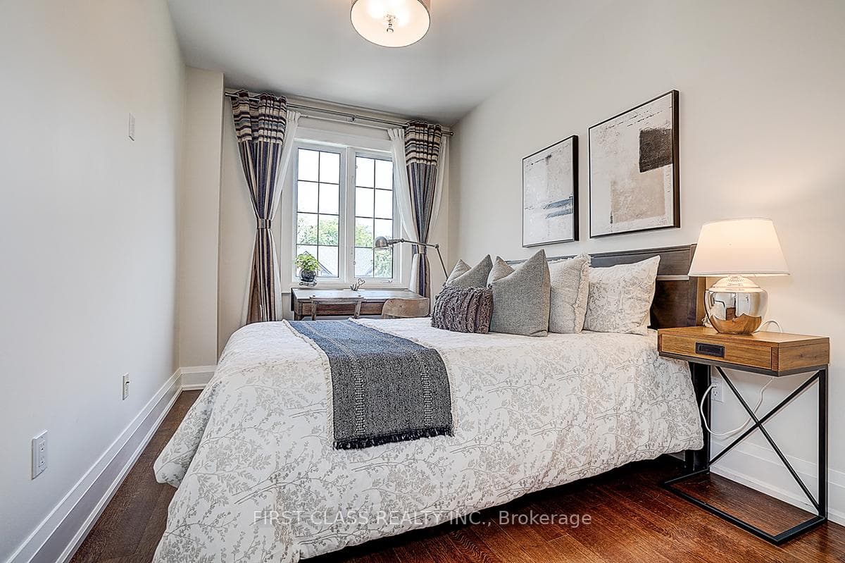 62B Oriole Road photo 32