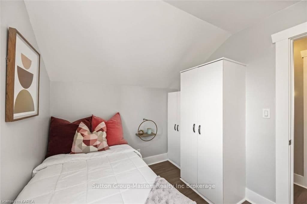 259 CHARLES Street photo 29