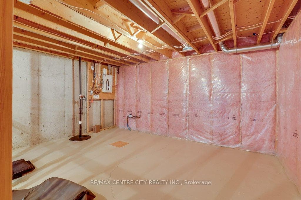 4 Alderwood Court photo 26