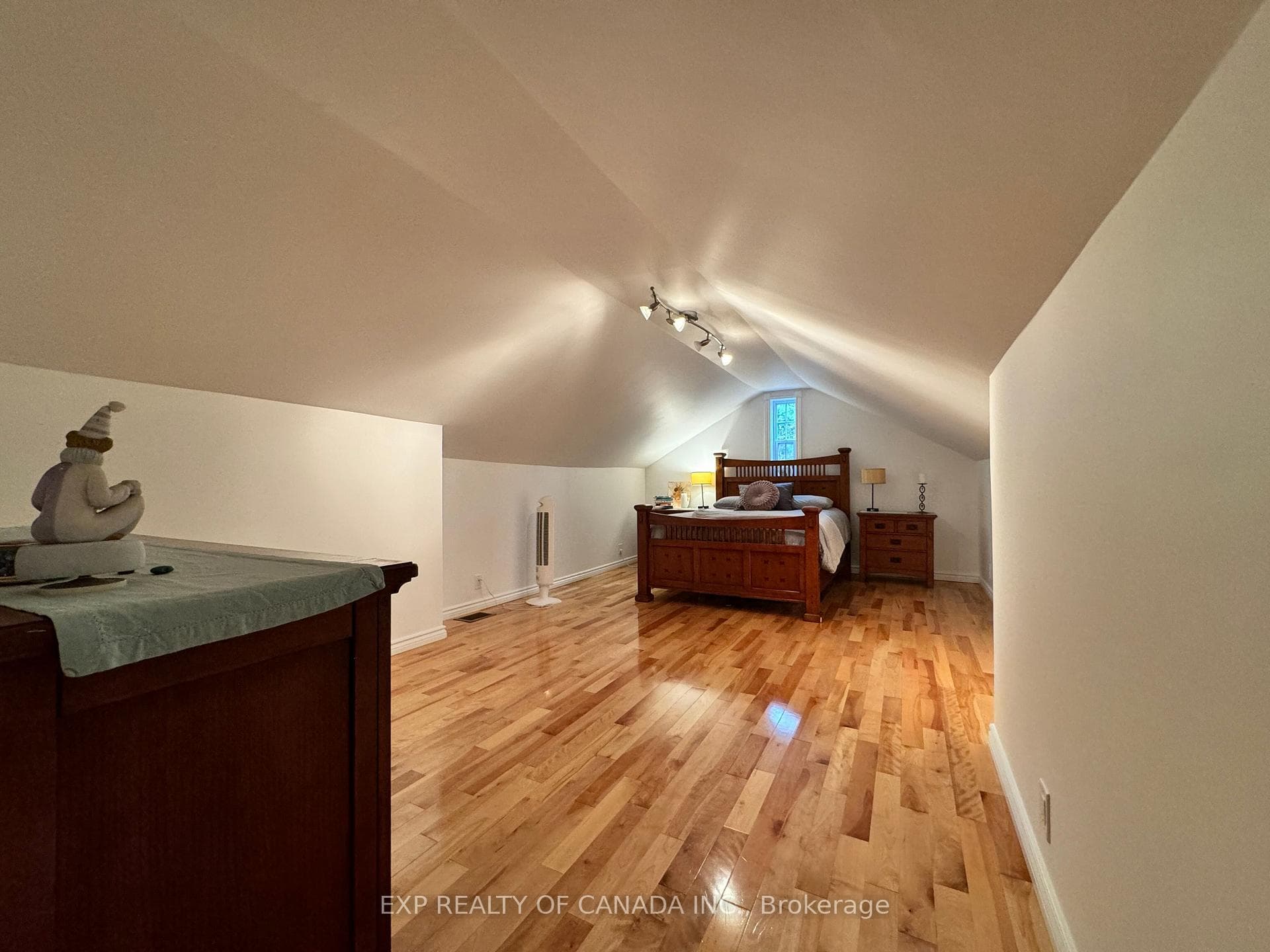 541 Toke Street photo 18