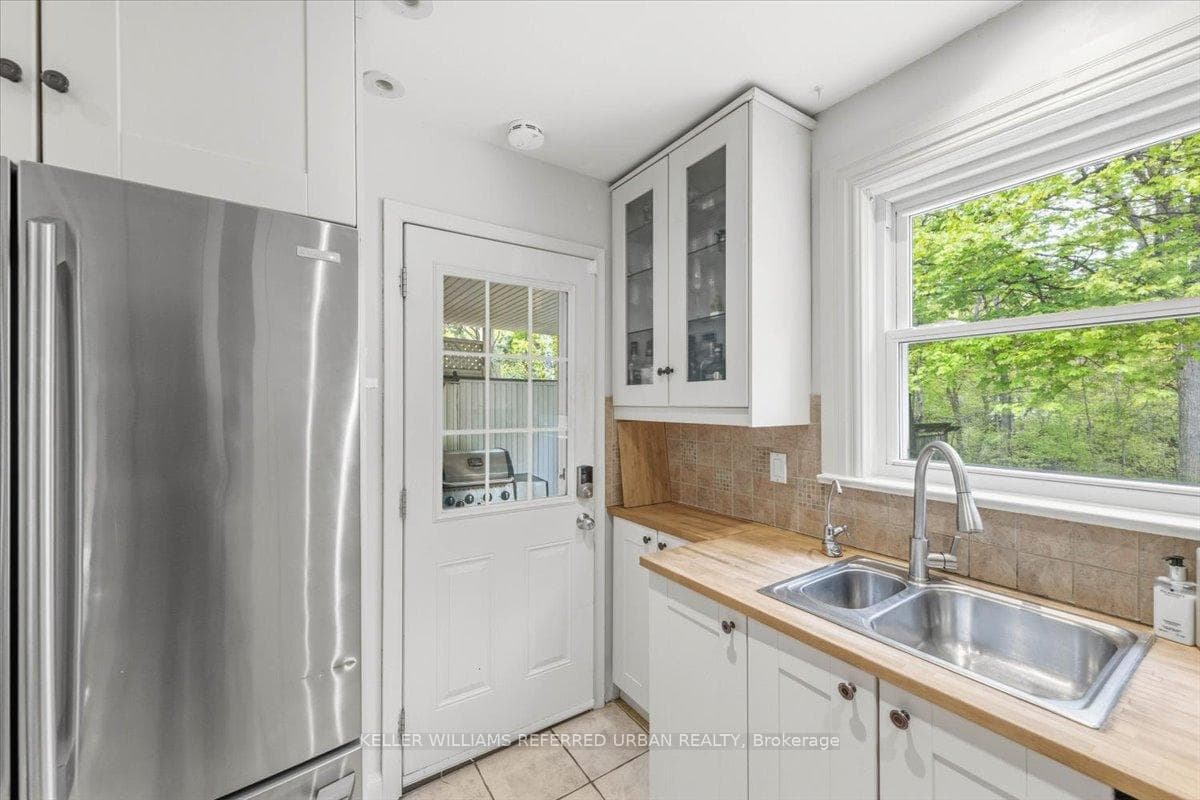 19 Walker Road photo 13