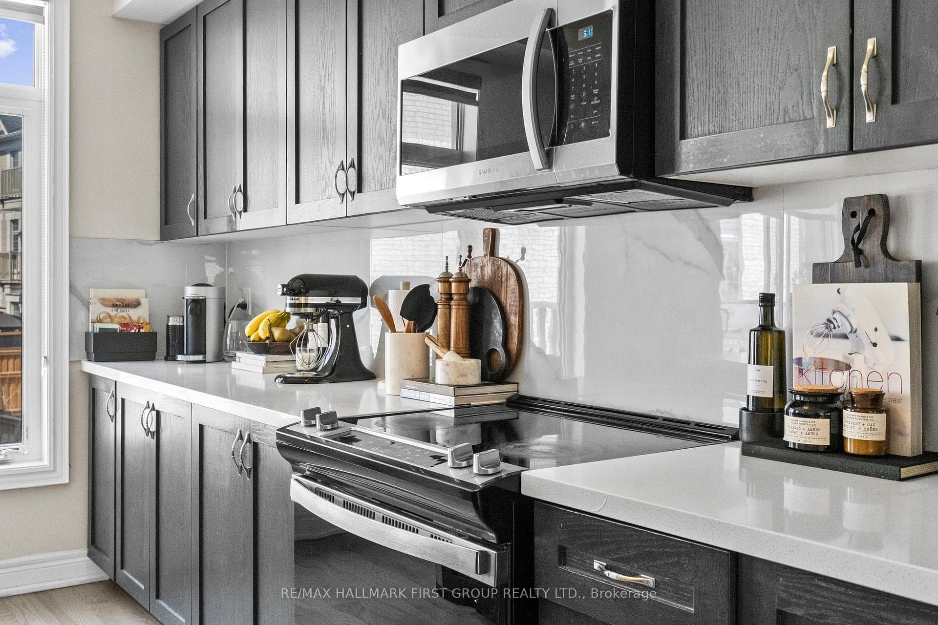 22 Phillipsen Way photo 17