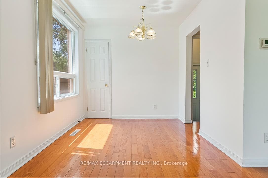 1214 Argreen Road photo 8