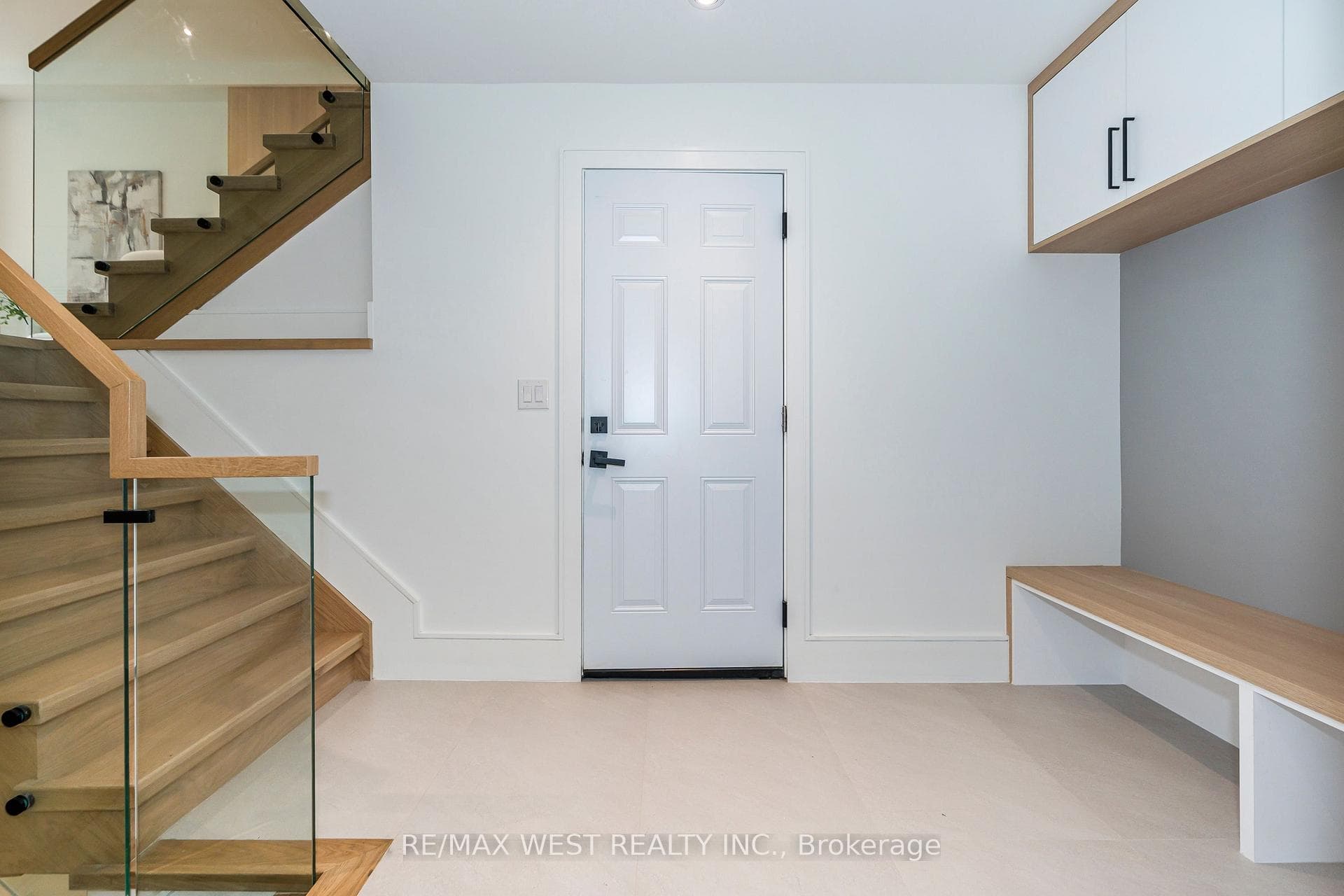109 Hounslow Avenue photo 36