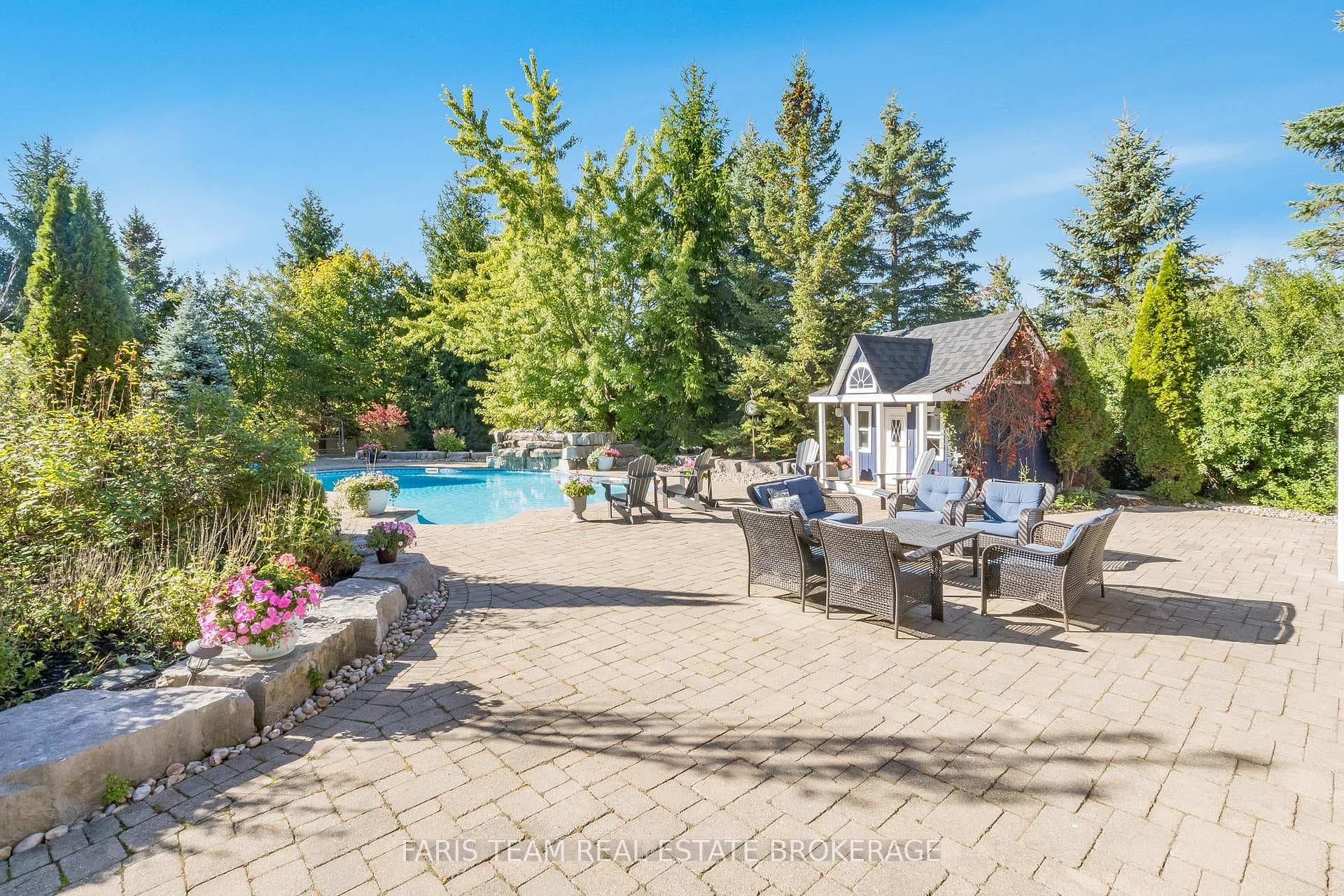 2 Evergreen Lane photo 40