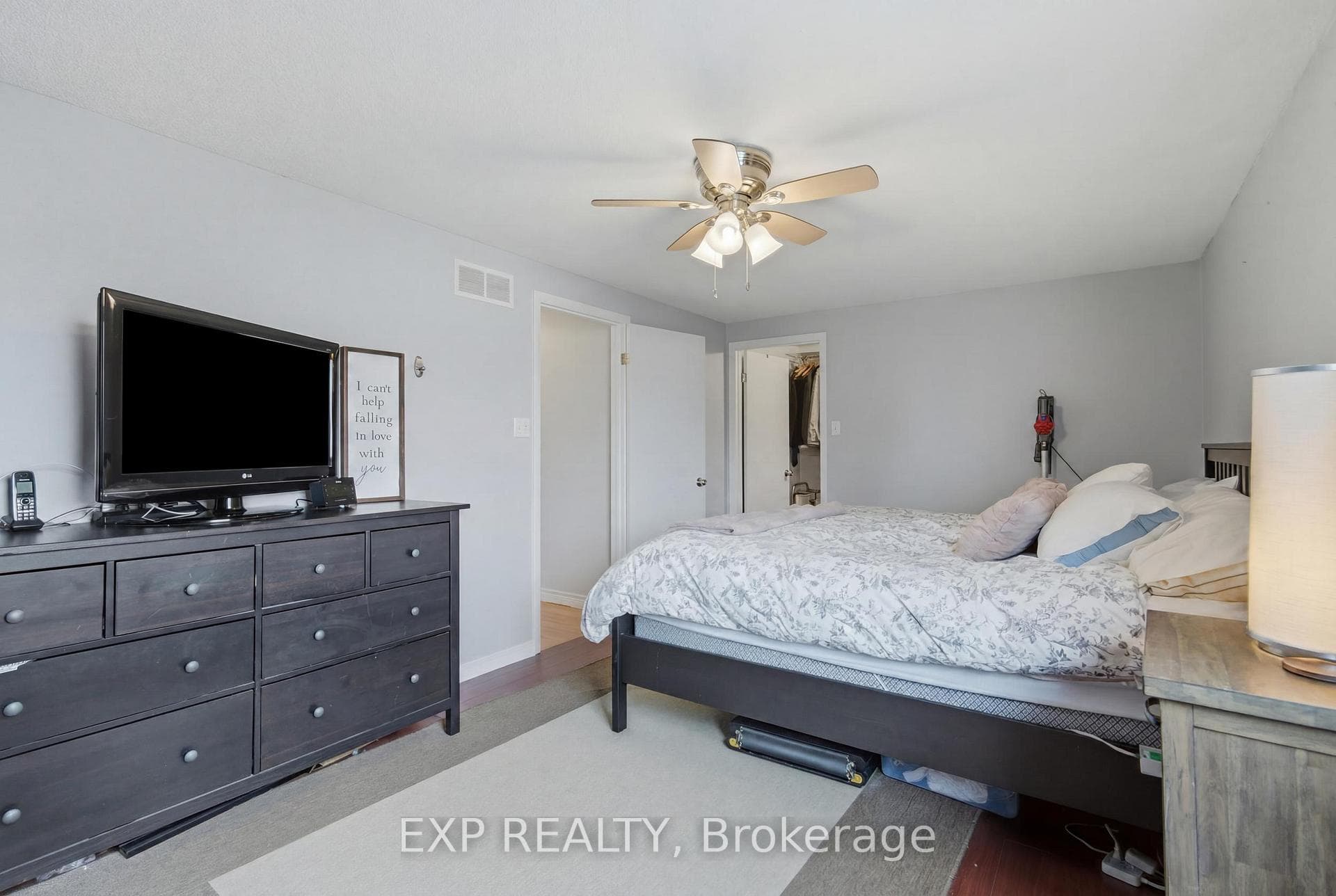 86 Baxter Crescent photo 30