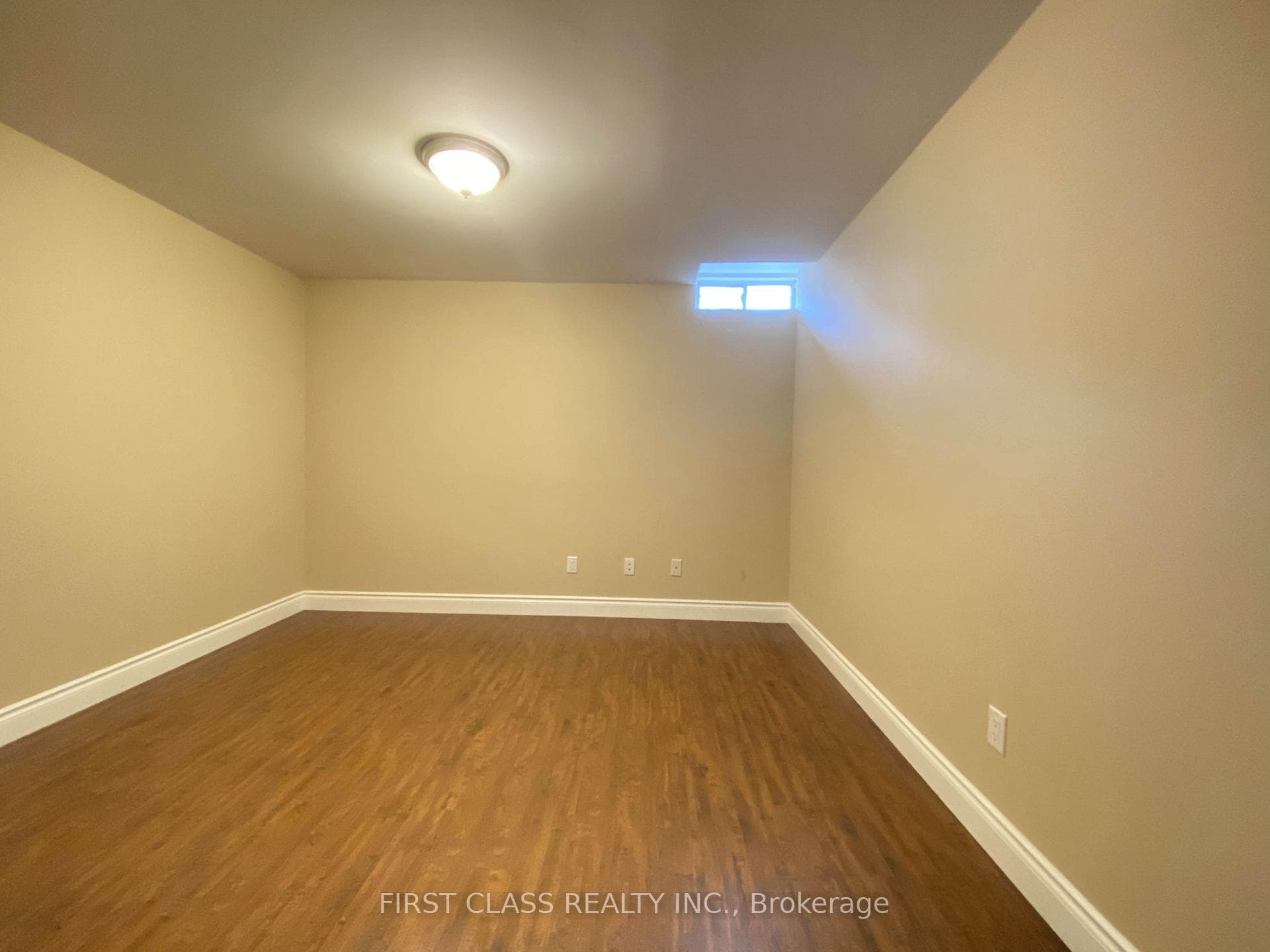 108 Snowdon Circle photo 17