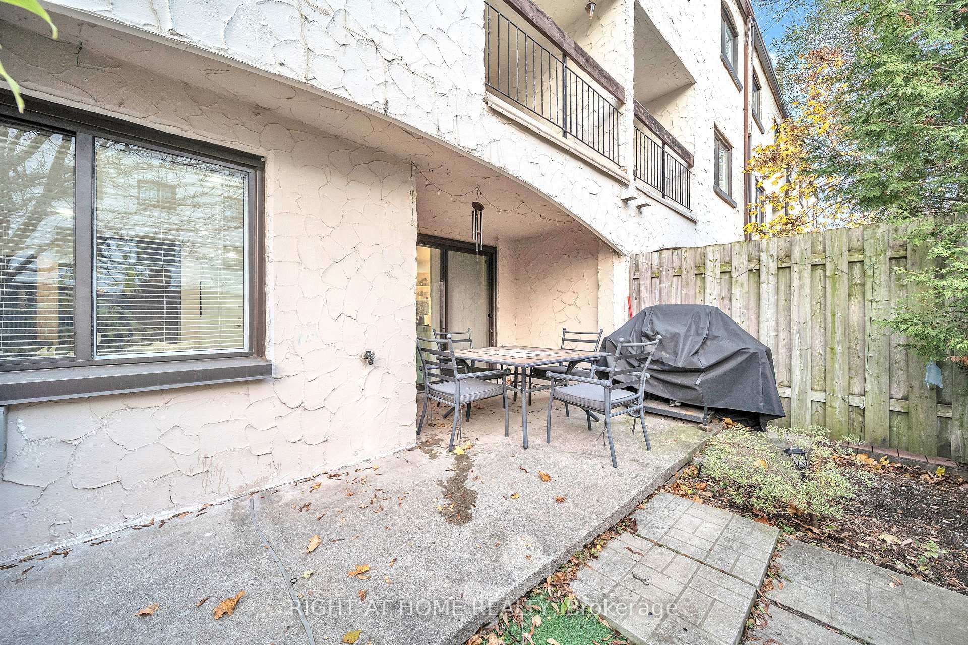 1058 Falgarwood Drive Unit 132 photo 38