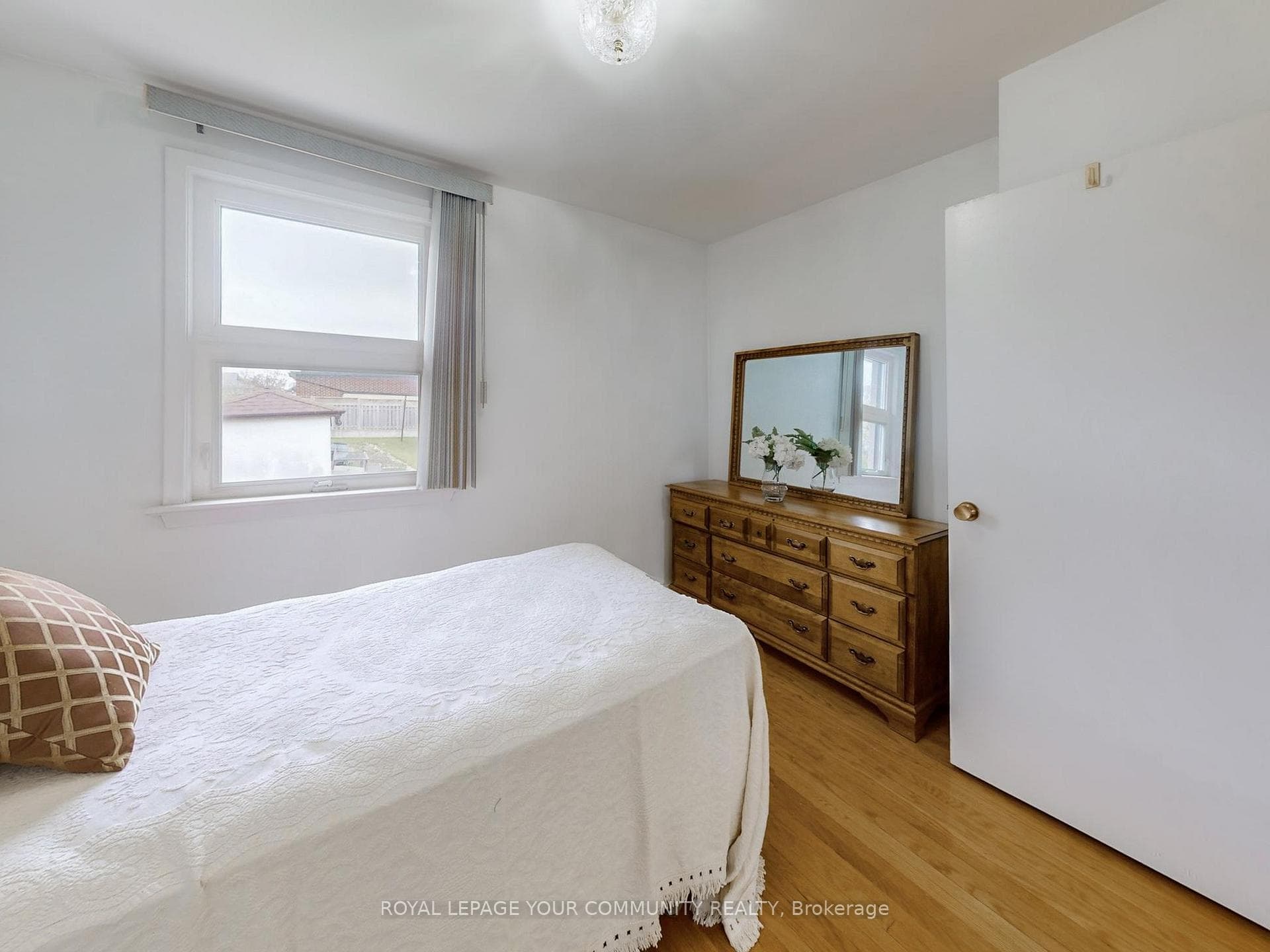 437 Rustic Road photo 16