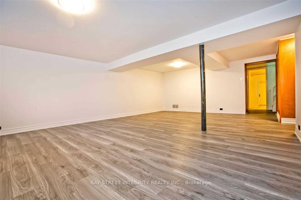 60 Hesketh Court photo 17