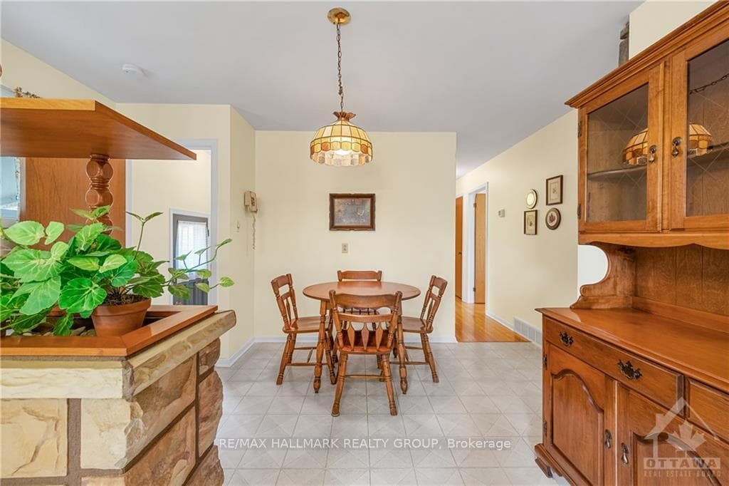 2702 TRAVERSE Drive photo 12