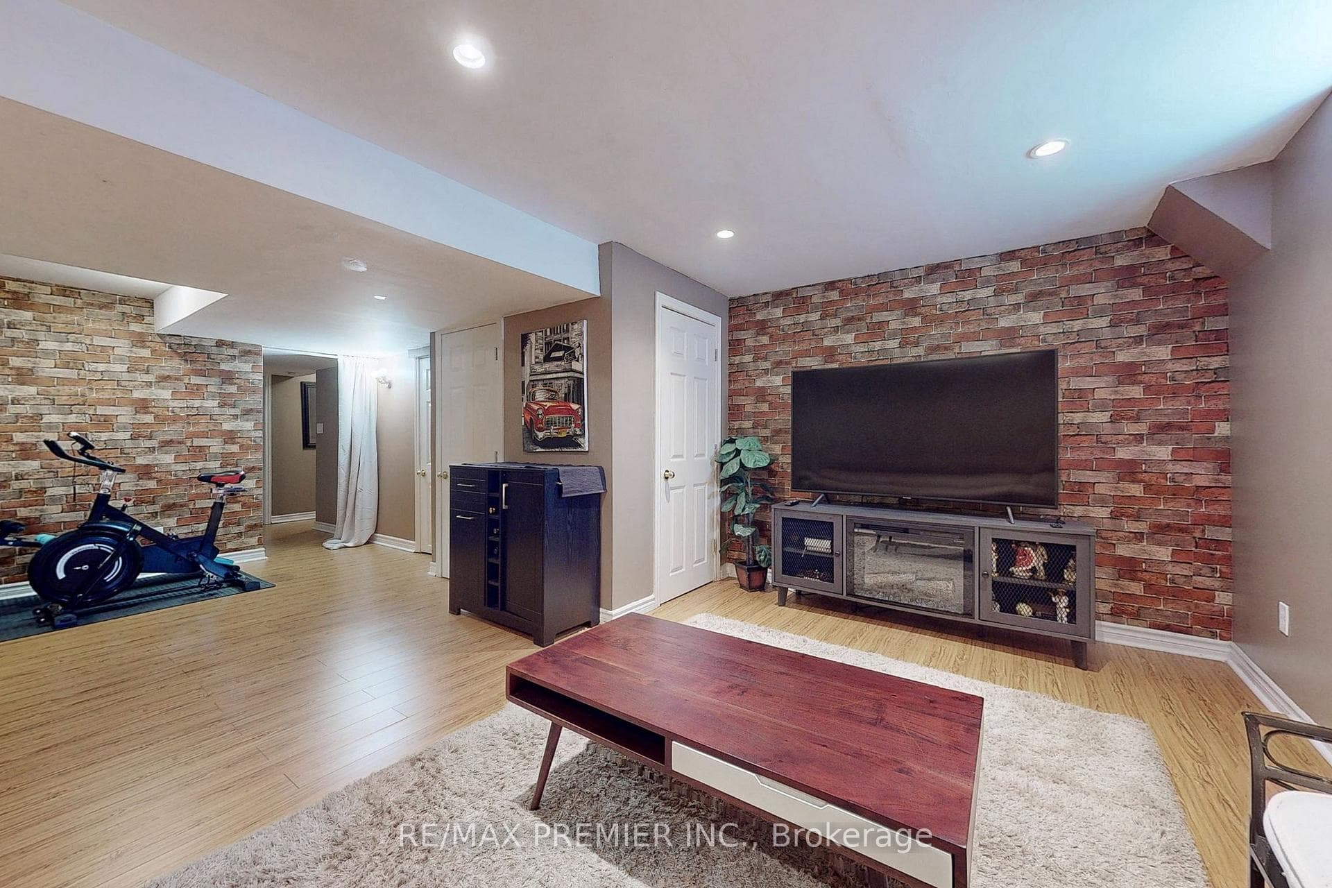1771 Upper Wentworth Street Unit 34 photo 32