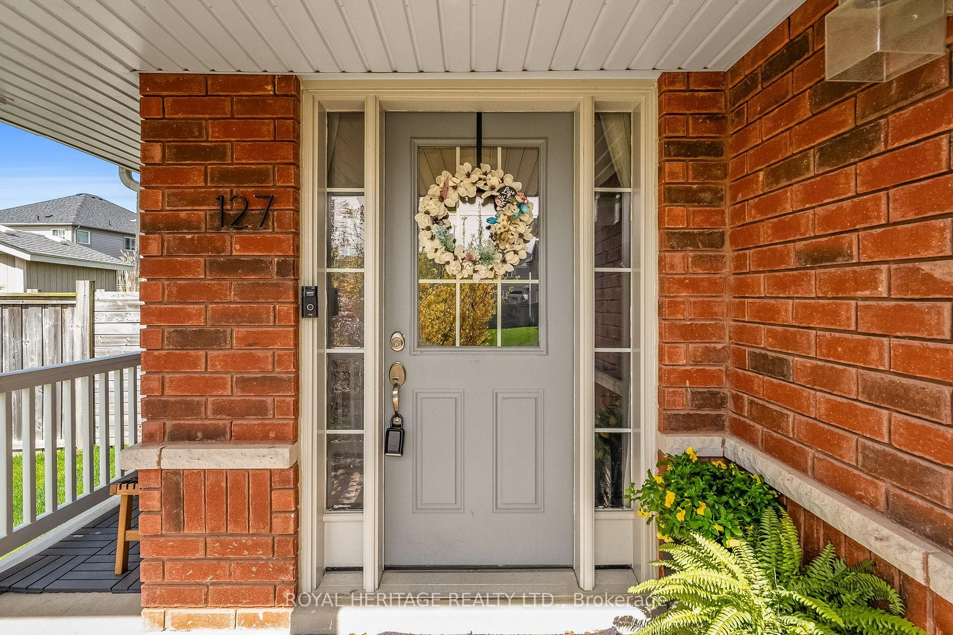 127 Laprade Square photo 2