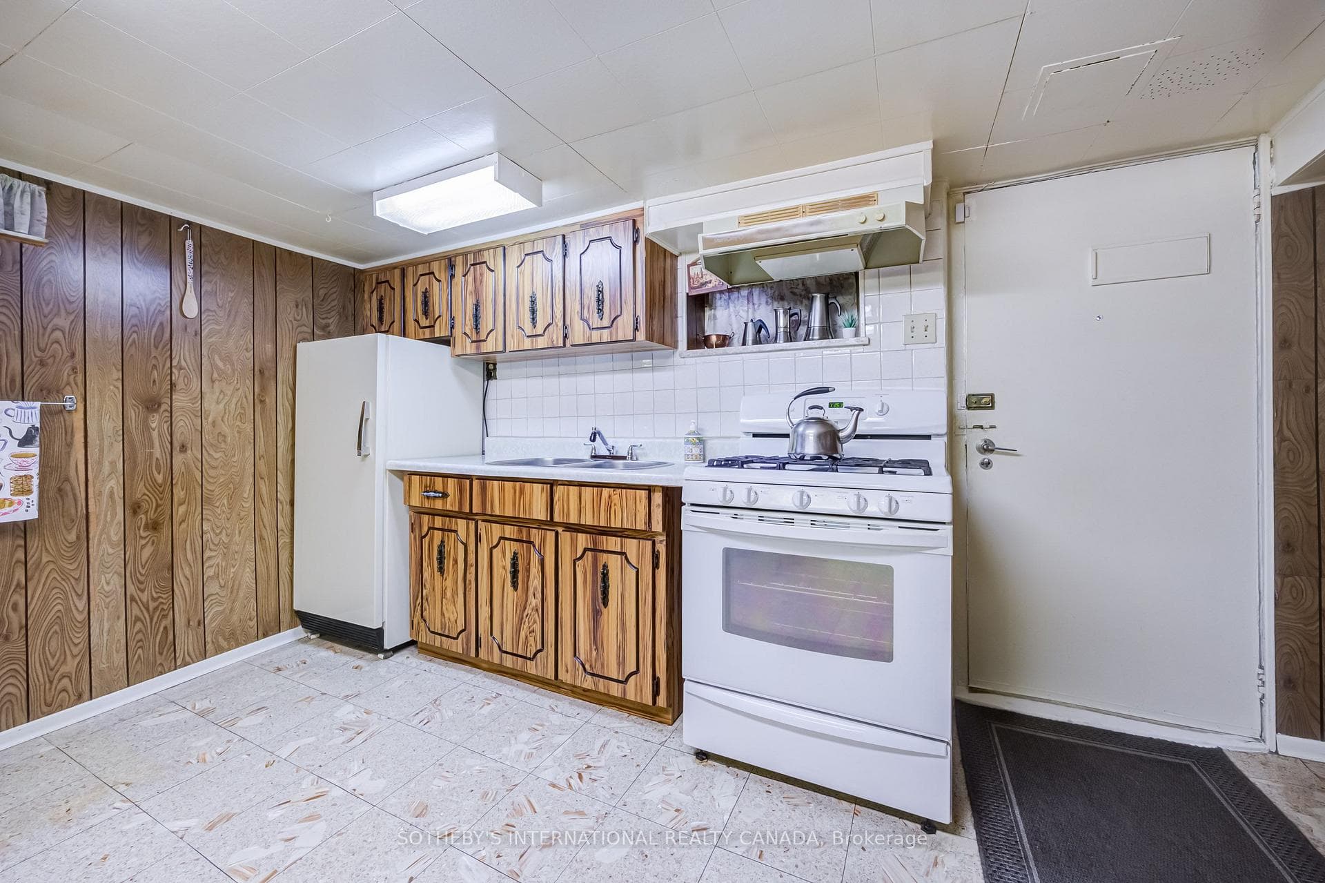 157 Ascot Avenue photo 36