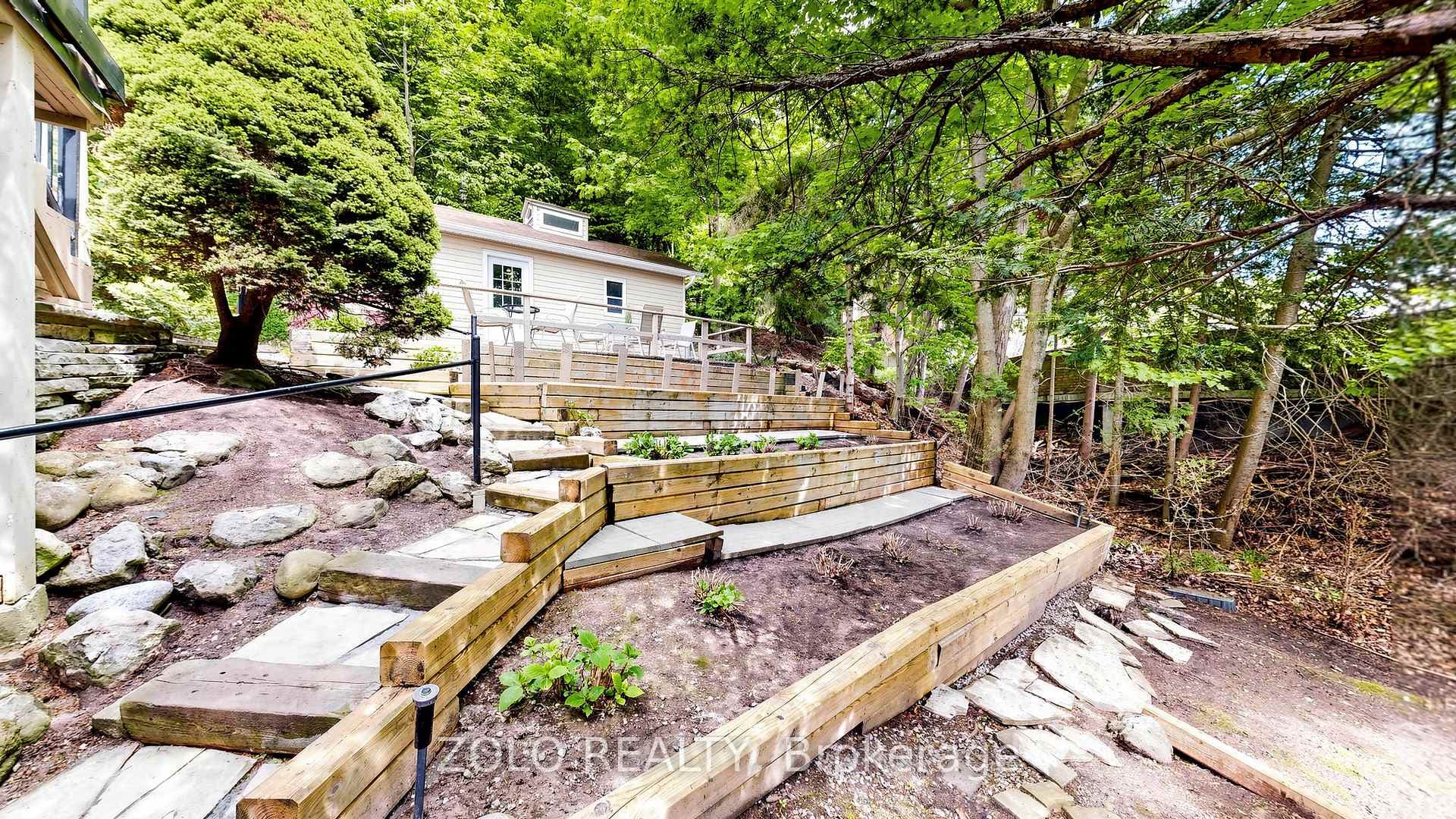 41 Meadowcliffe Drive photo 45