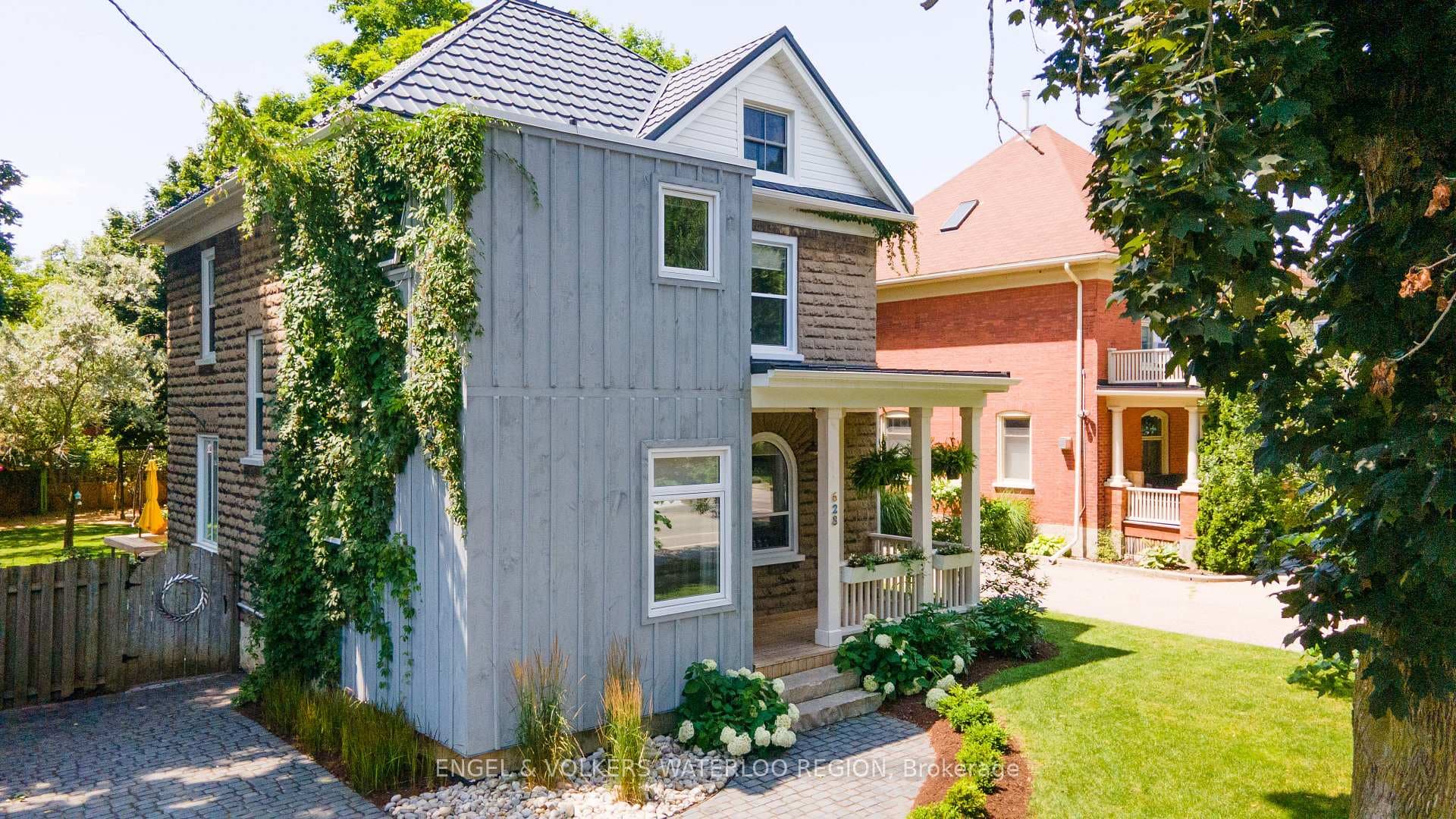 628 Laurel Street photo 2