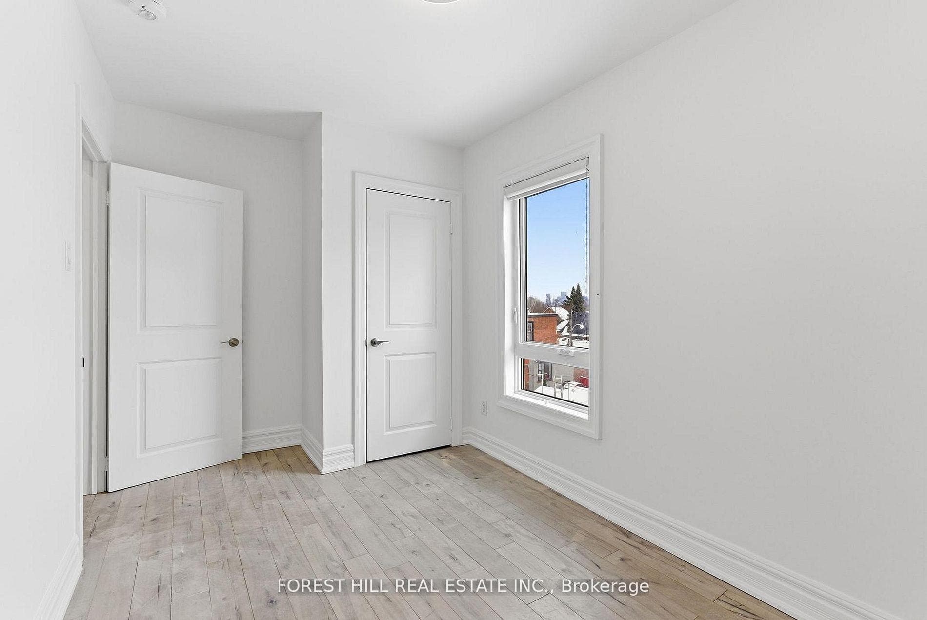 1297 Davenport Road photo 23