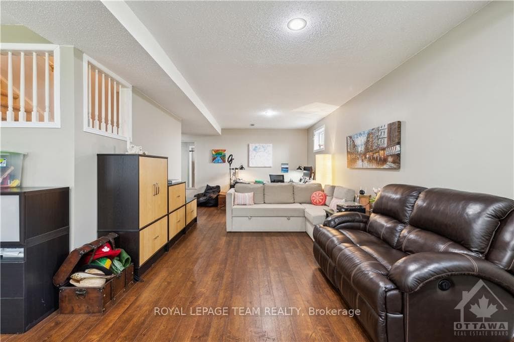 33 CARIBOU Avenue photo 25