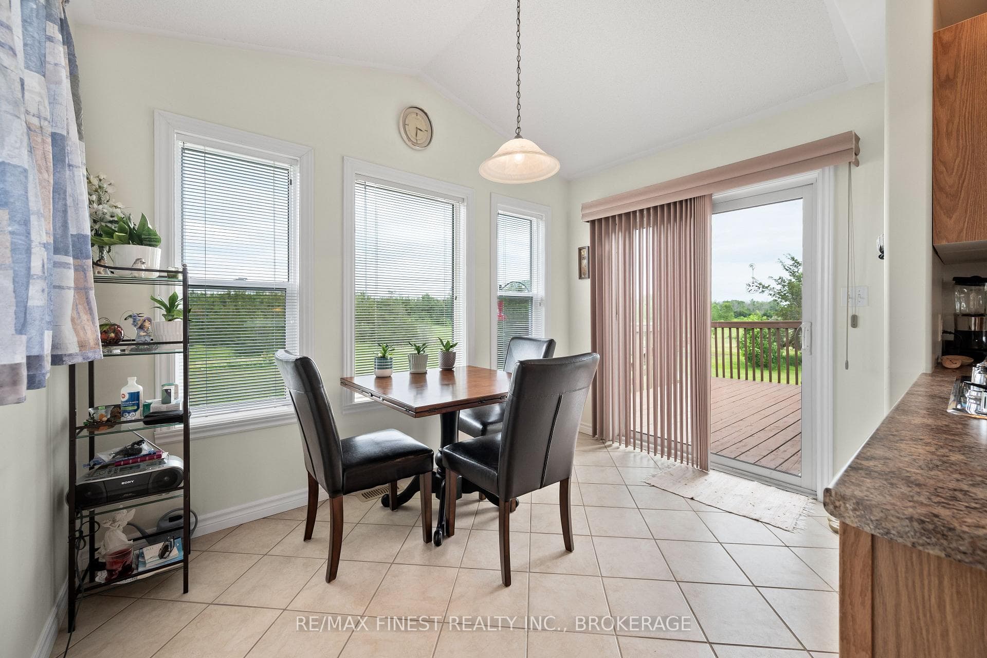 245 Pleasant Drive photo 14