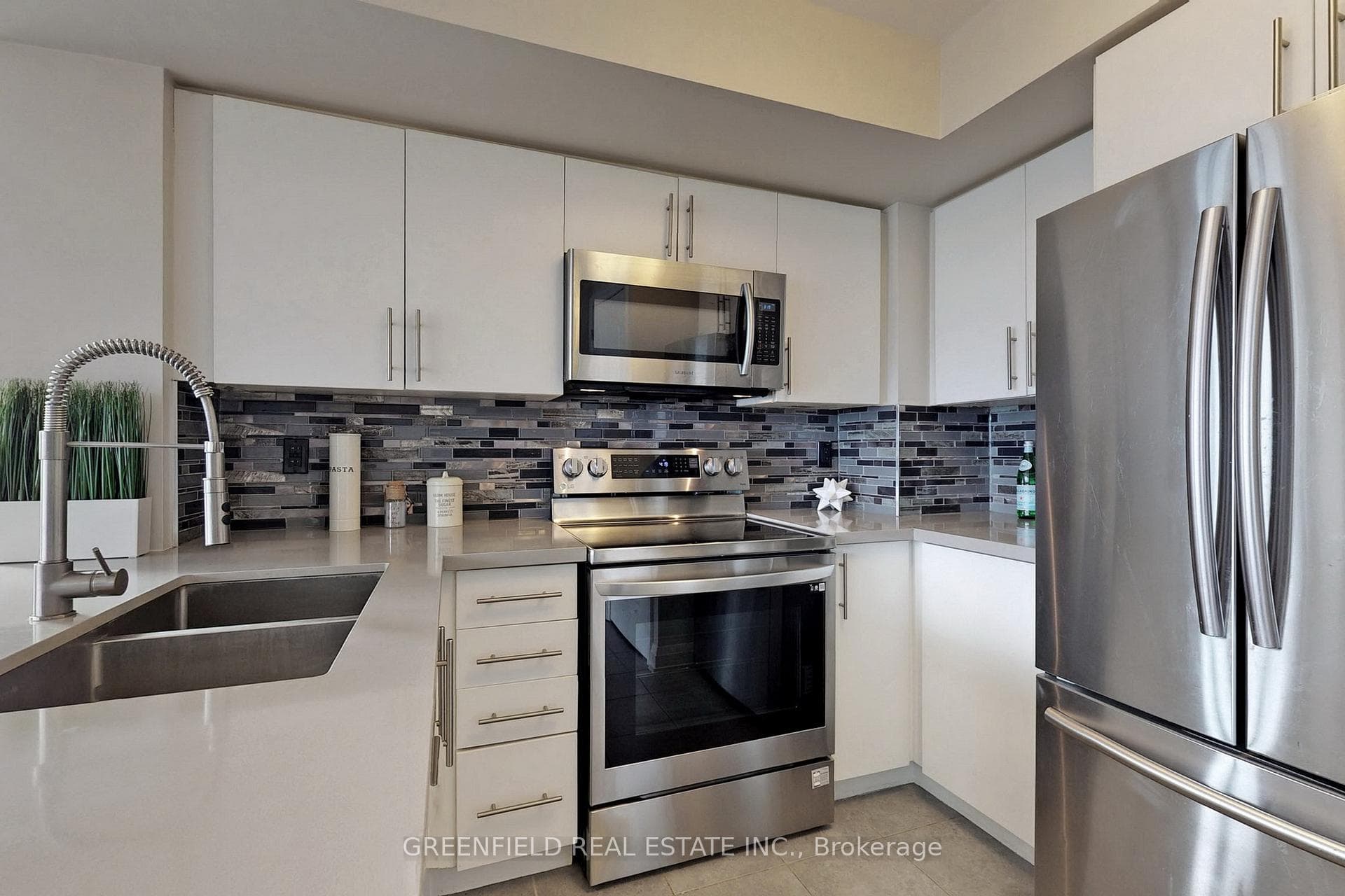 1070 Sheppard Avenue Unit 1214 photo 10