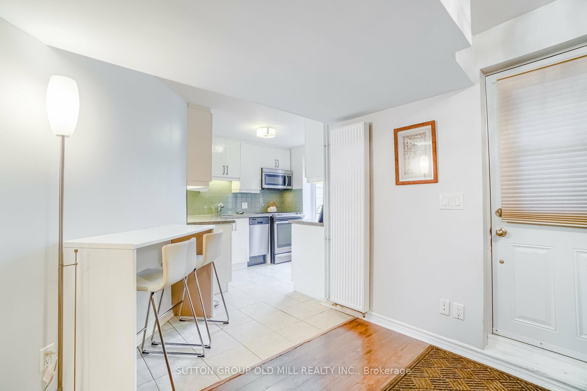 118 Mavety Street Unit Lower photo 8