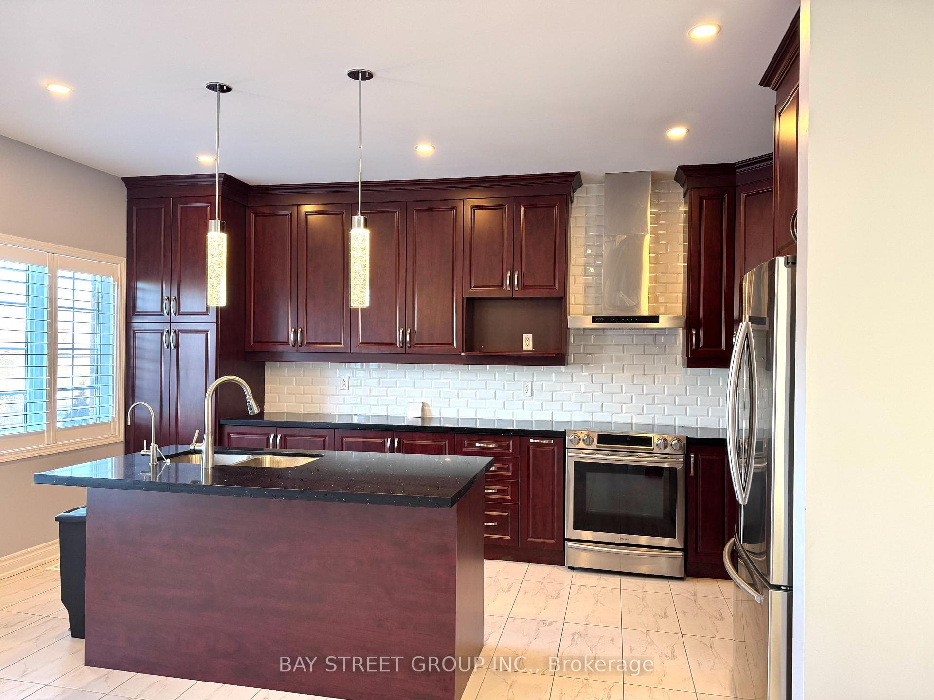 20 Prince William Drive photo 5