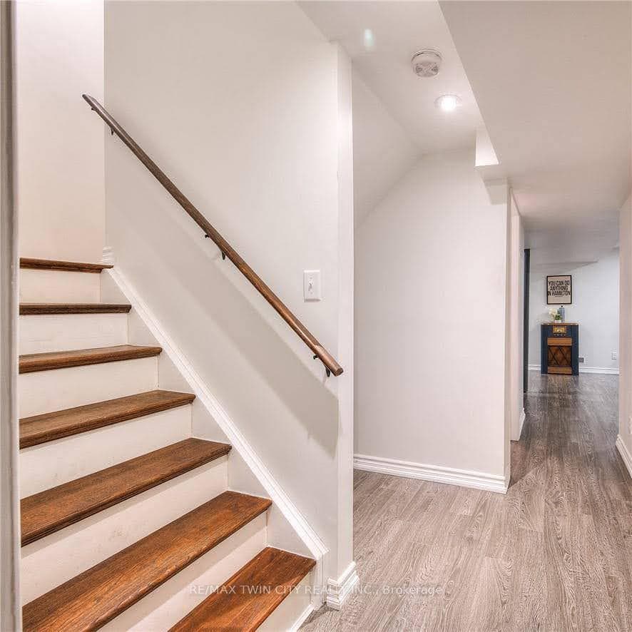 4646 Thomas Alton Boulevard photo 13