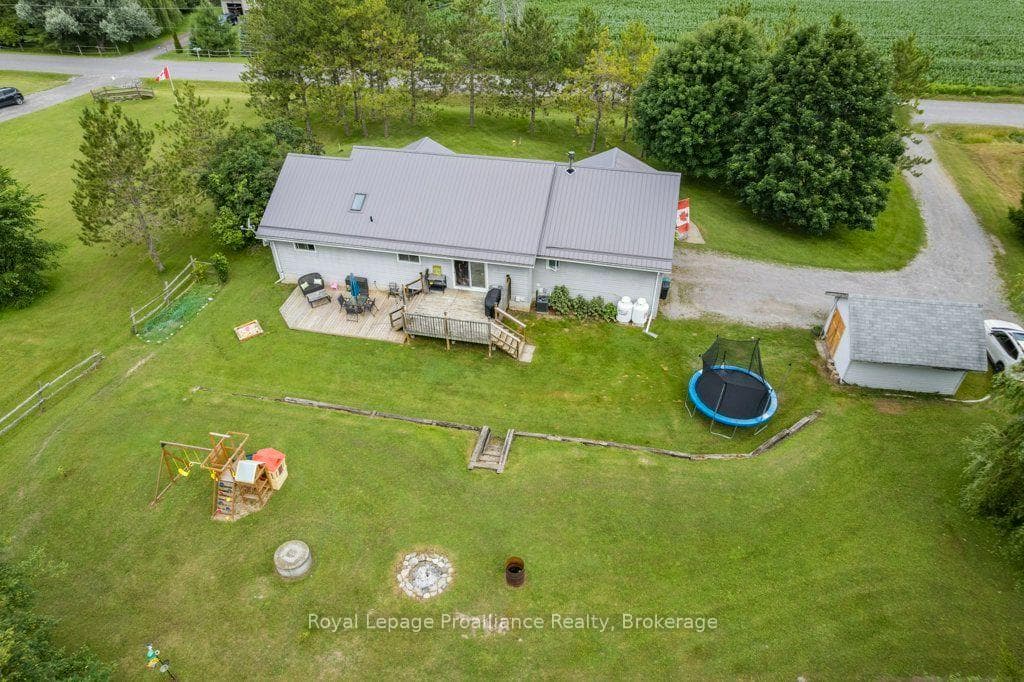 697 Gunter Settlement Road photo 9