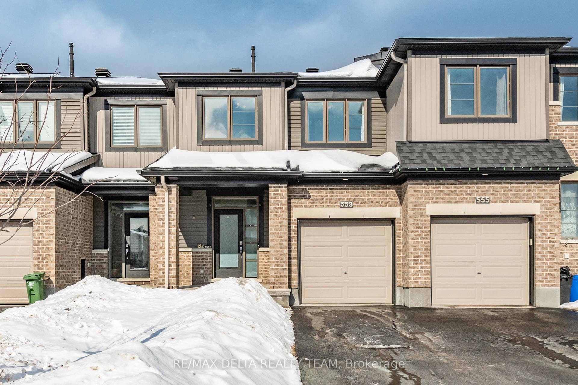 553 Hyssop Street photo 1