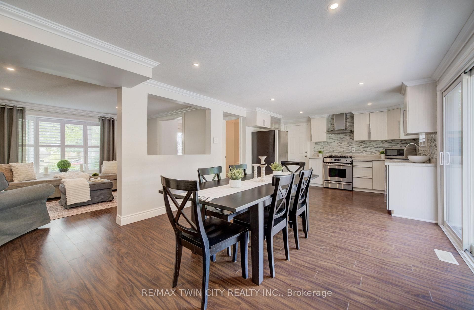 292 Grand Ridge Drive photo 8