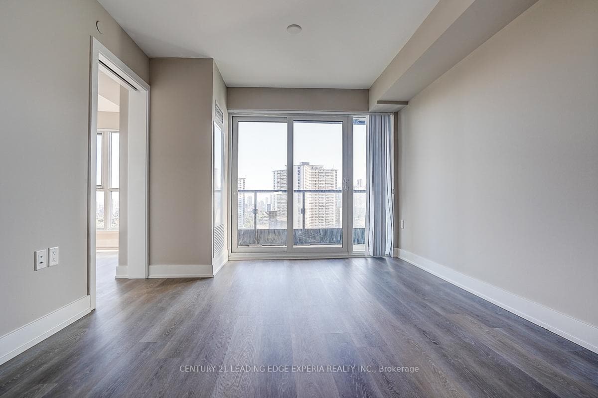 585 Bloor Street Unit 1820 photo 30