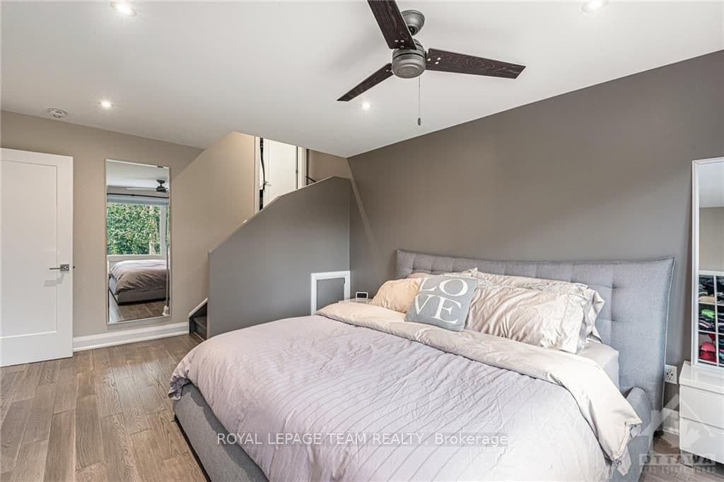 1248 HENRY FARM Drive photo 14