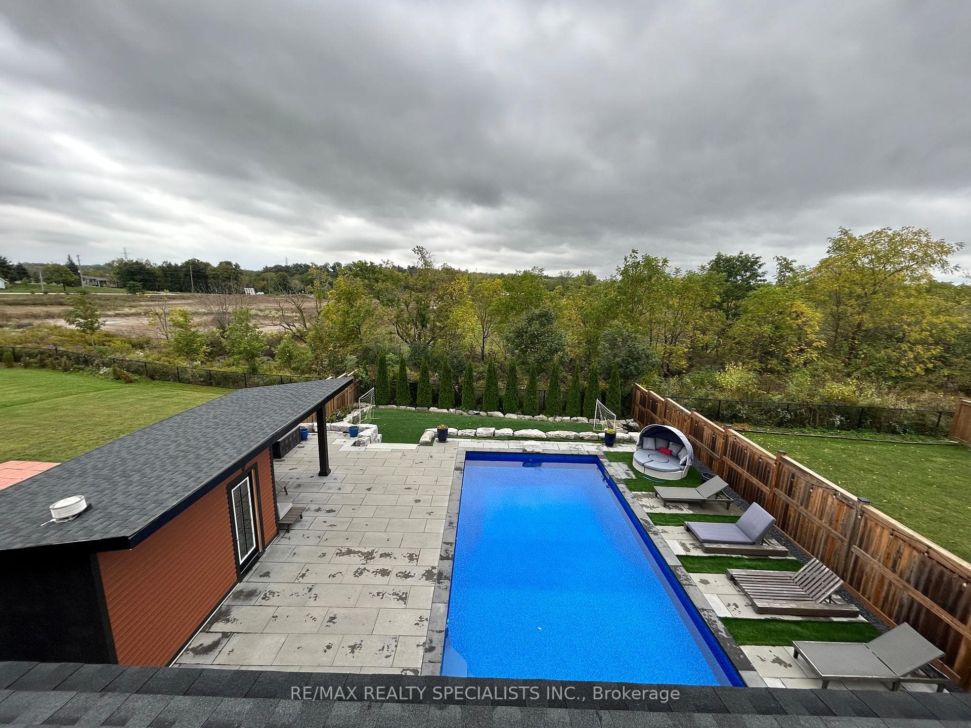 81 Larry Crescent photo 46