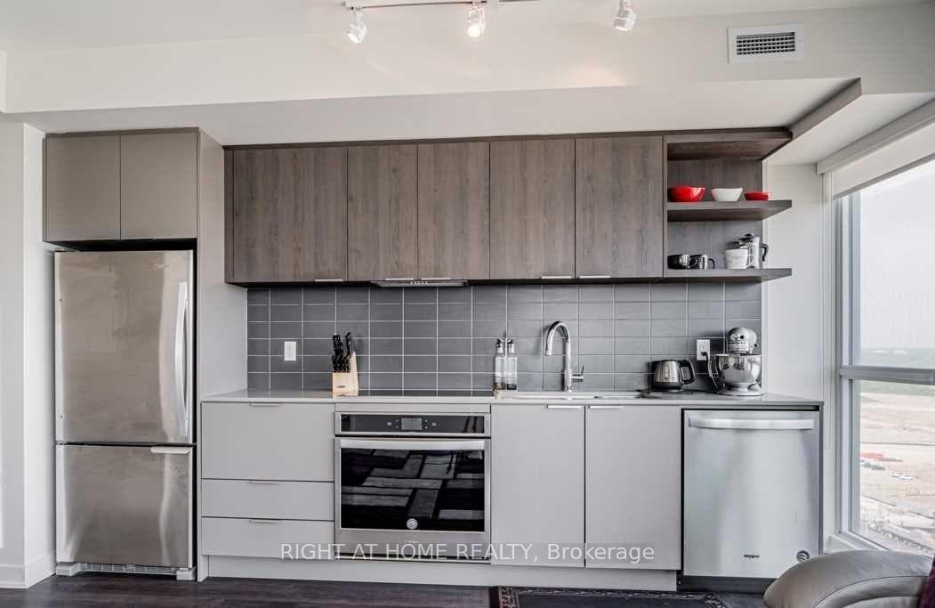 6 Sonic Way Unit 1604 photo 8