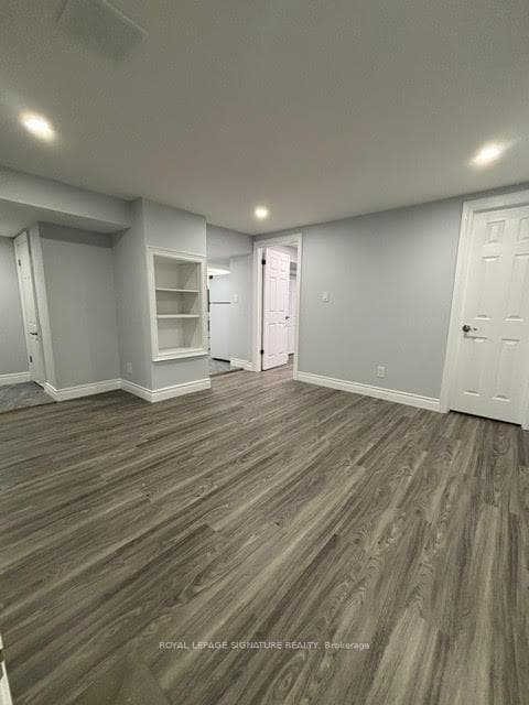 26 Kenninghall Boulevard Unit Lower photo 17