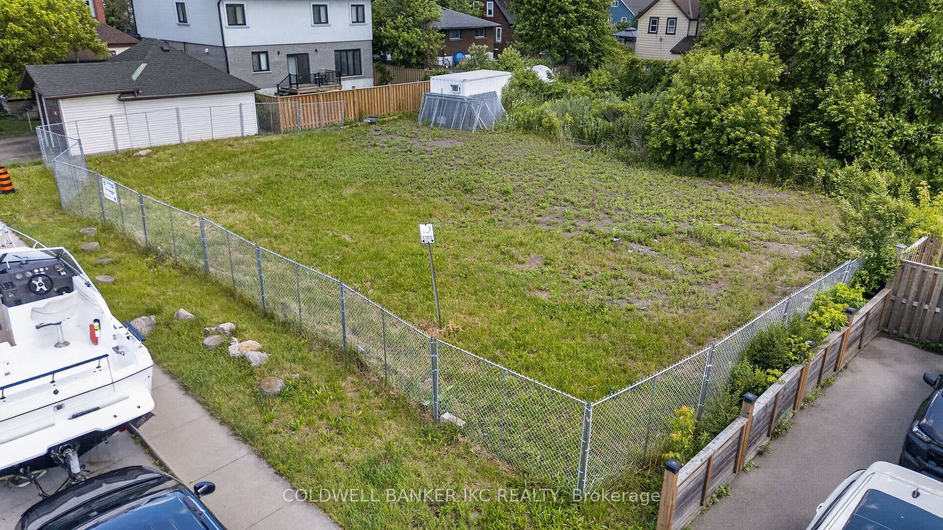2 Rembe Avenue photo 11