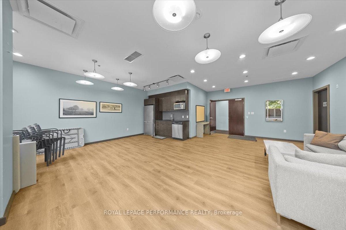 Large party room