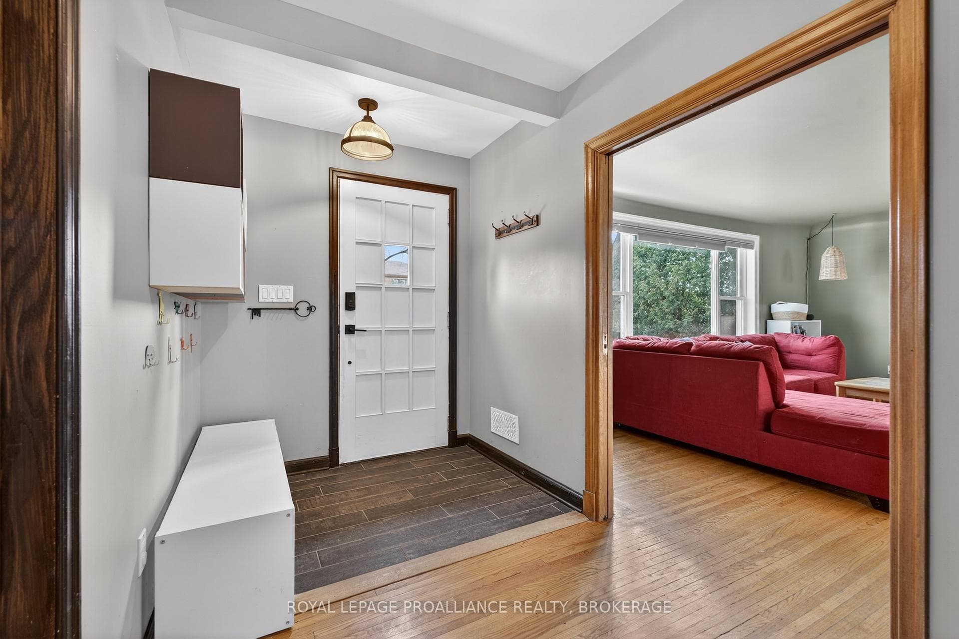 304 Willingdon Avenue photo 5