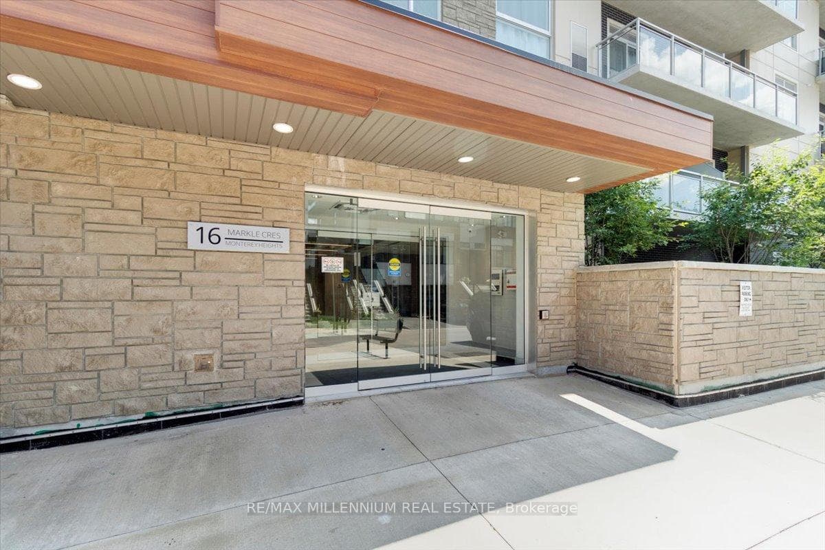 16 Markle Crescent Unit 316 photo 4