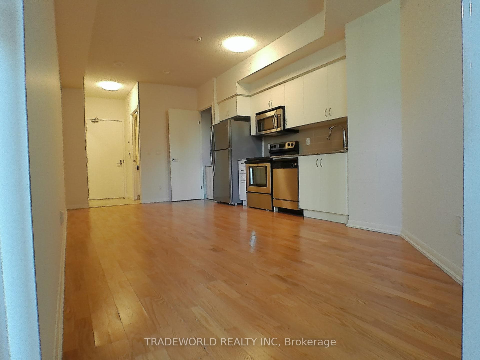 209 Fort York Boulevard Unit 358 photo 8