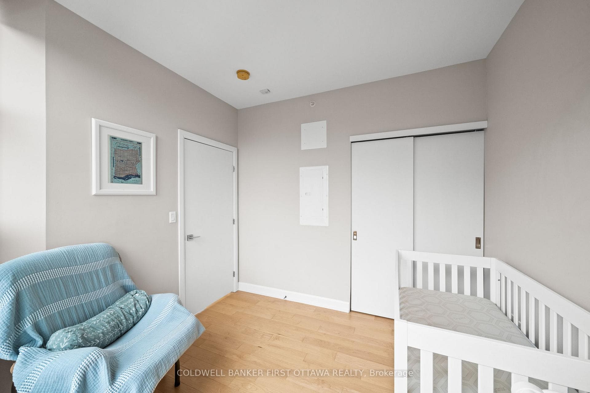 10 ROSEMOUNT Avenue Unit 303 photo 27