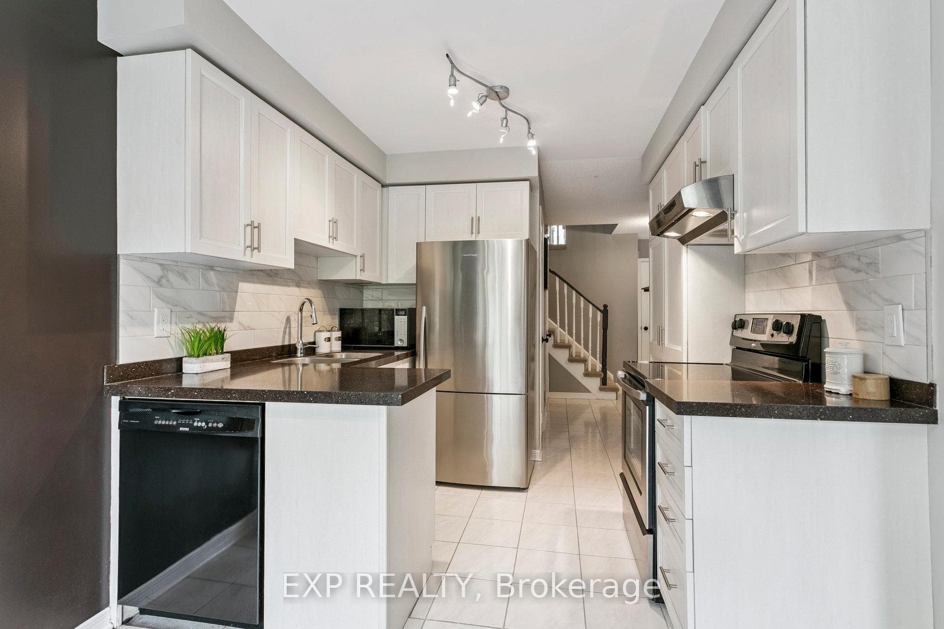 2006 Glenada Crescent Unit 5 photo 17