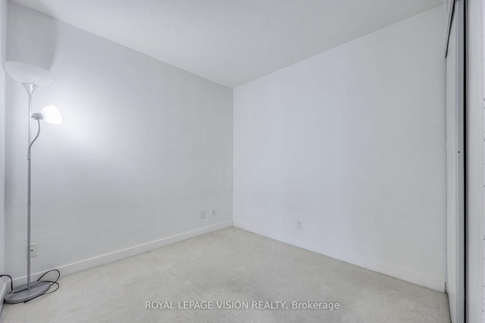 38 Lee Centre Drive Unit 1515 photo 22
