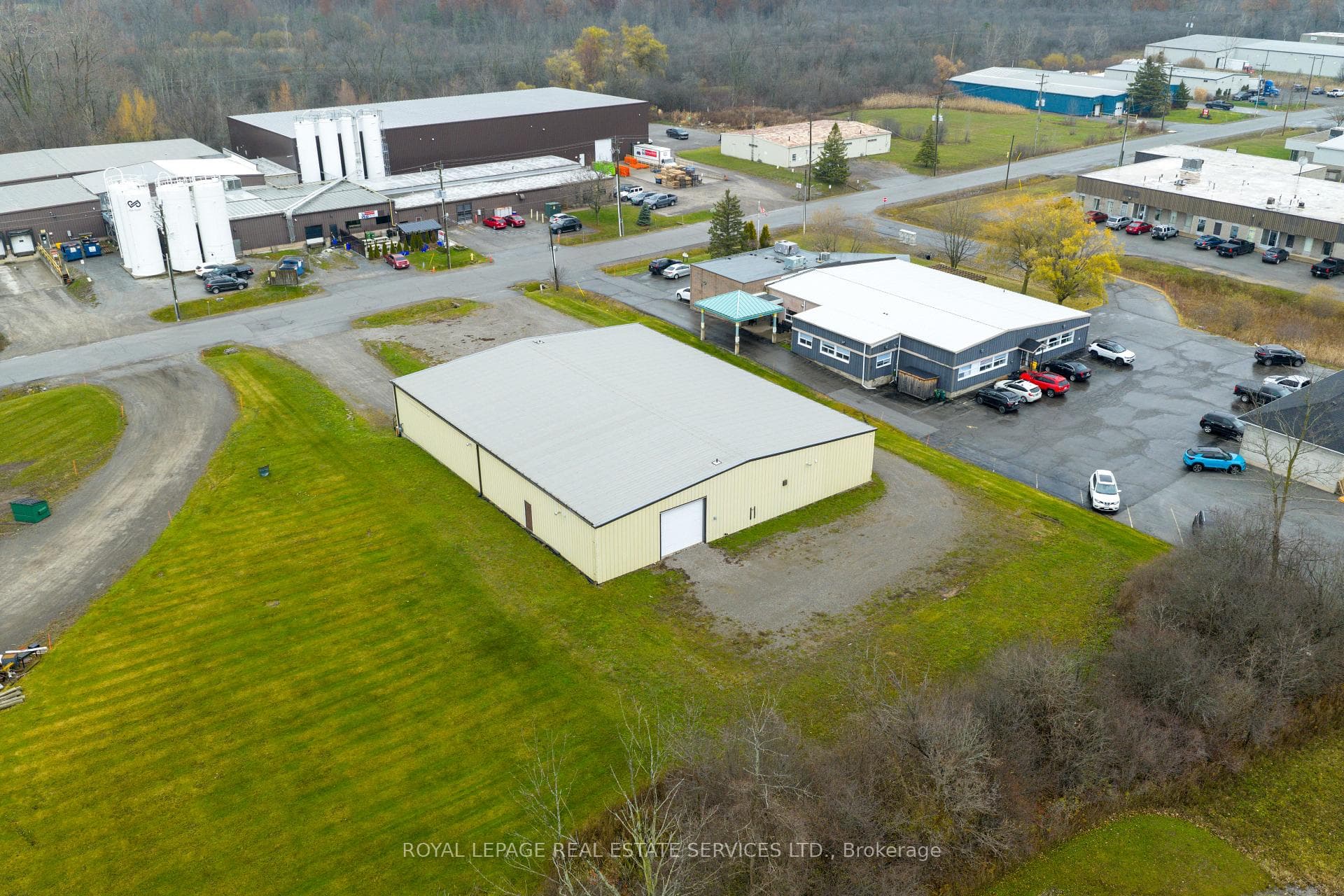 625 Industrial Drive photo 6