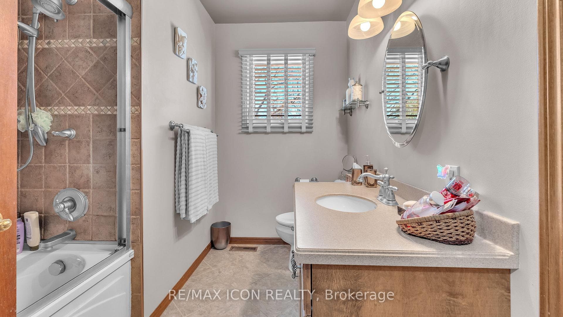 267 Victoria Street photo 6