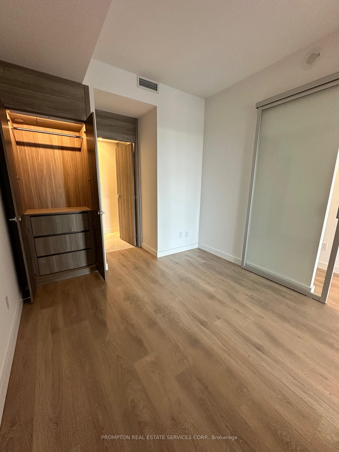 68 Esther Shiner Boulevard Unit 743 photo 6