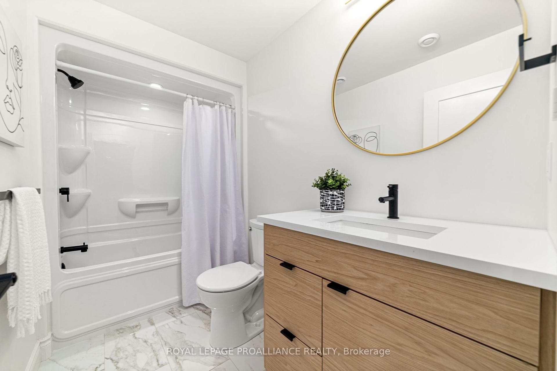 18 RAYCROFT Drive photo 39