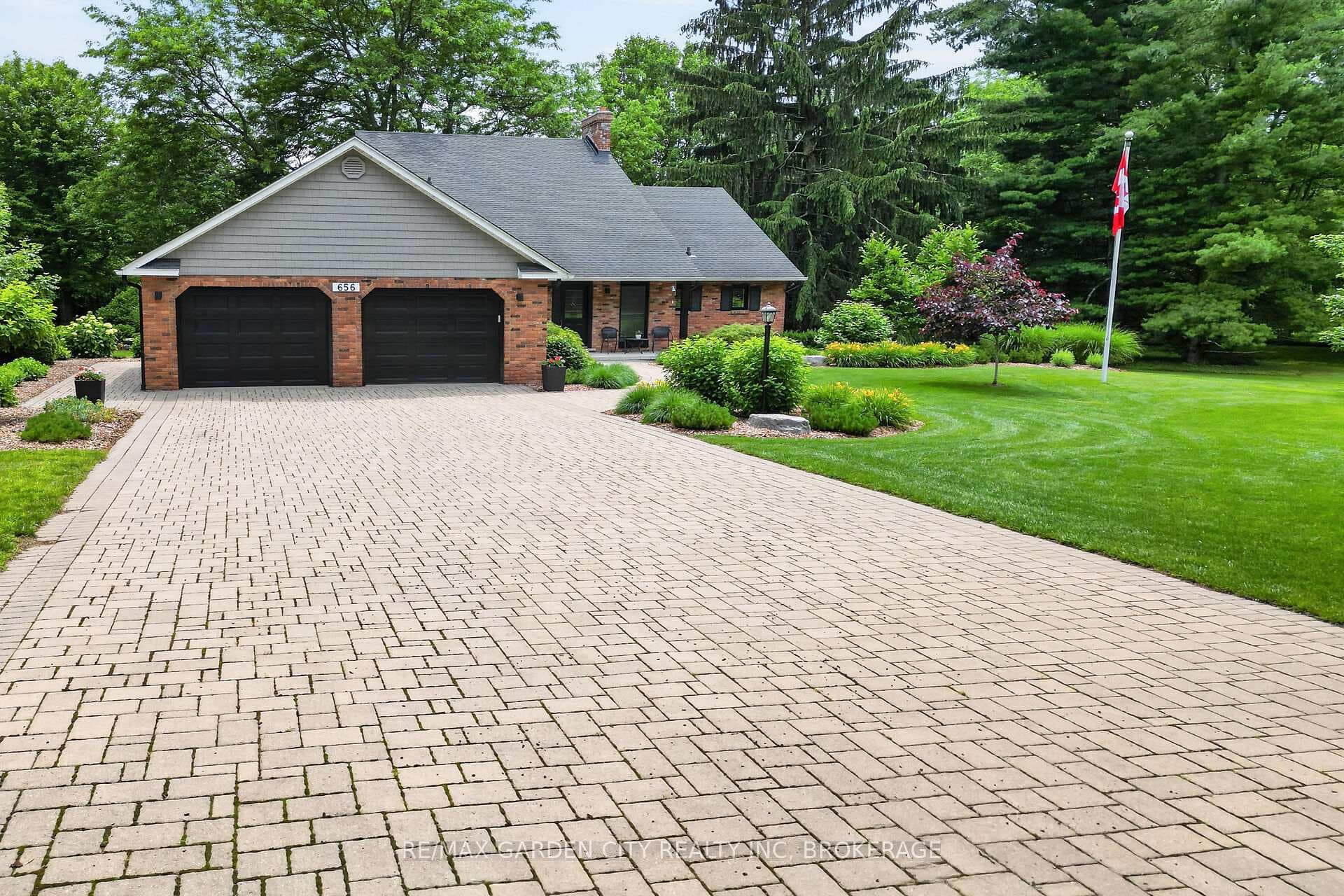 656 Memorial Drive photo 48