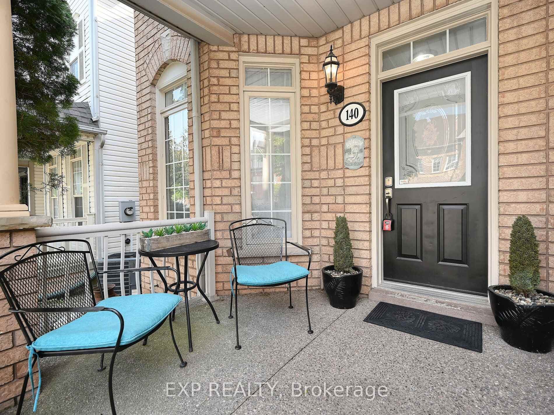 140 GATWICK Drive photo 3